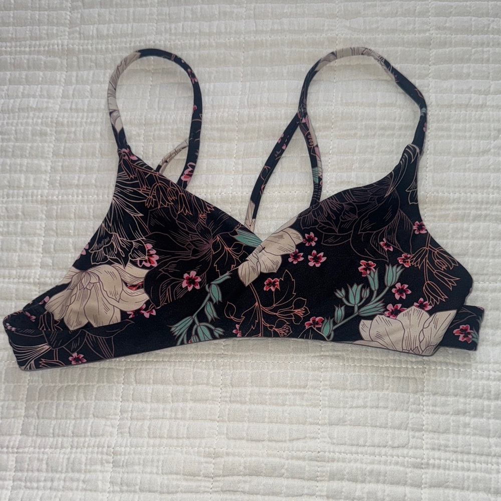O'Neill Black Floral Bikini Top